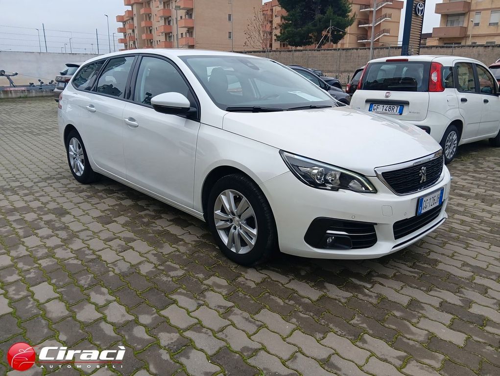 Peugeot 308 2021