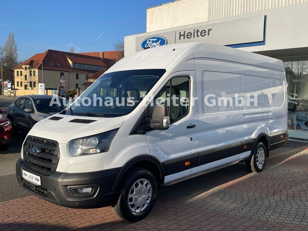 Ford Transit 2024