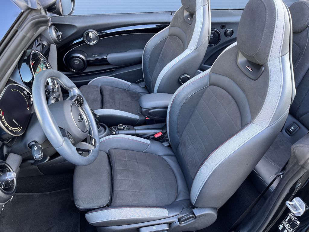 MINI Cooper Cabrio 2022