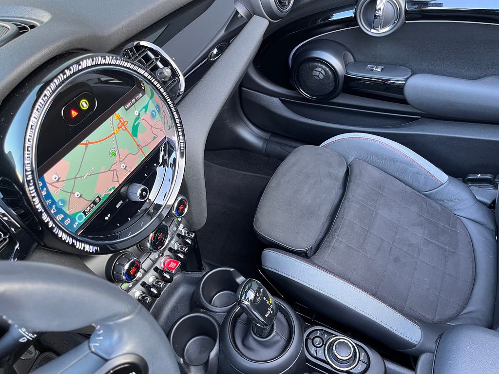 MINI Cooper Cabrio 2022