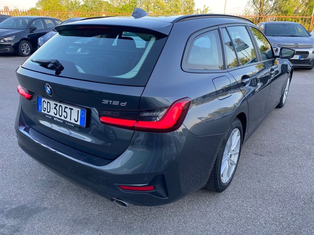 BMW 318 2020