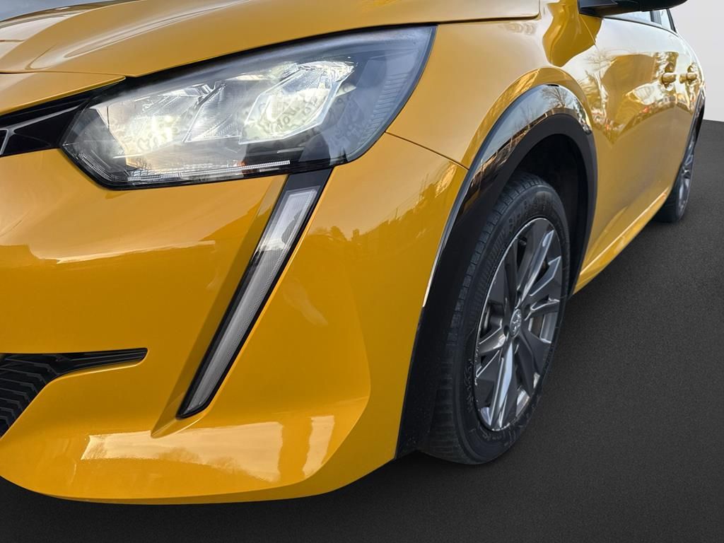 Peugeot 208 2021
