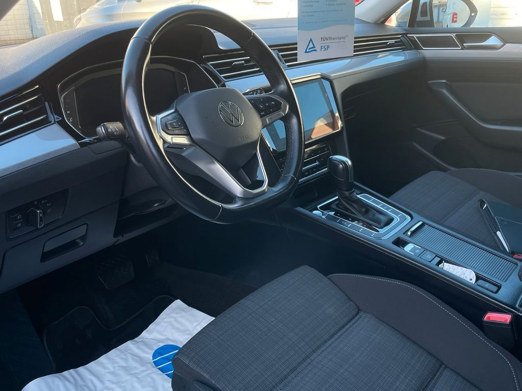 Volkswagen Passat 2021