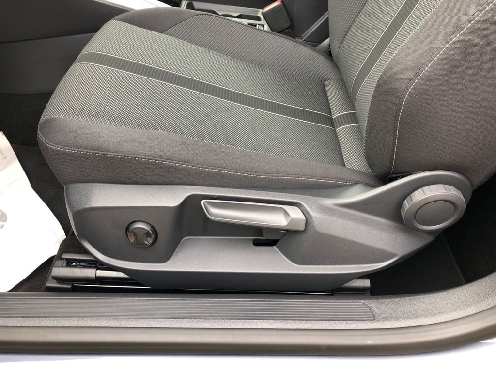 Volkswagen T-Roc 2024