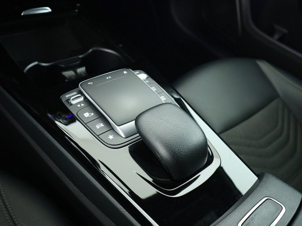 Mercedes-Benz A 180 2022