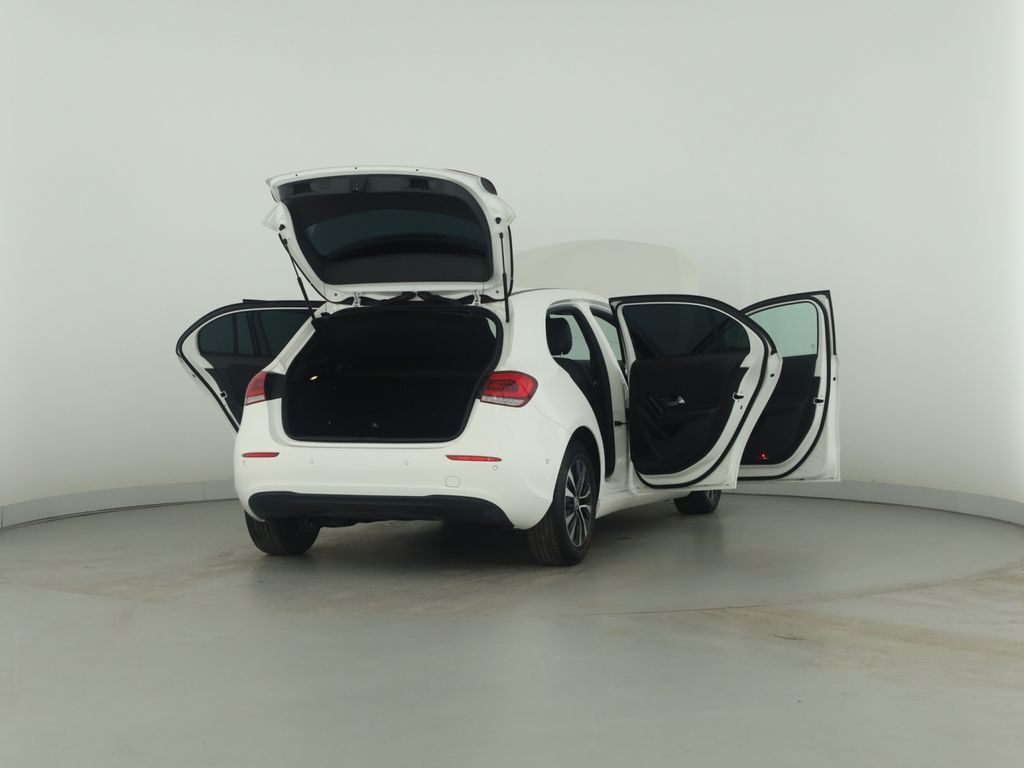 Mercedes-Benz A 180 2022