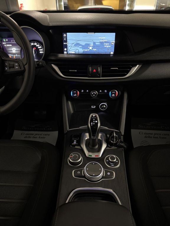 Alfa Romeo Stelvio 2021