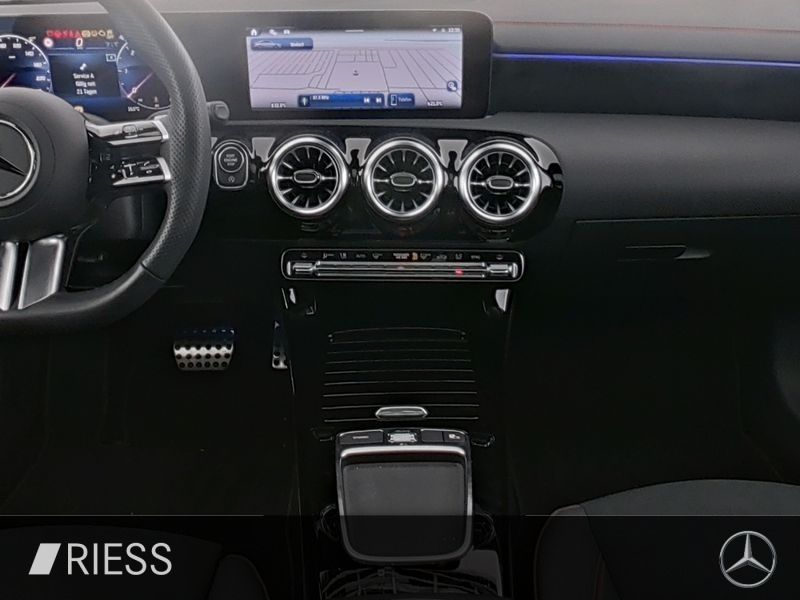 Mercedes-Benz CLA 200 2024