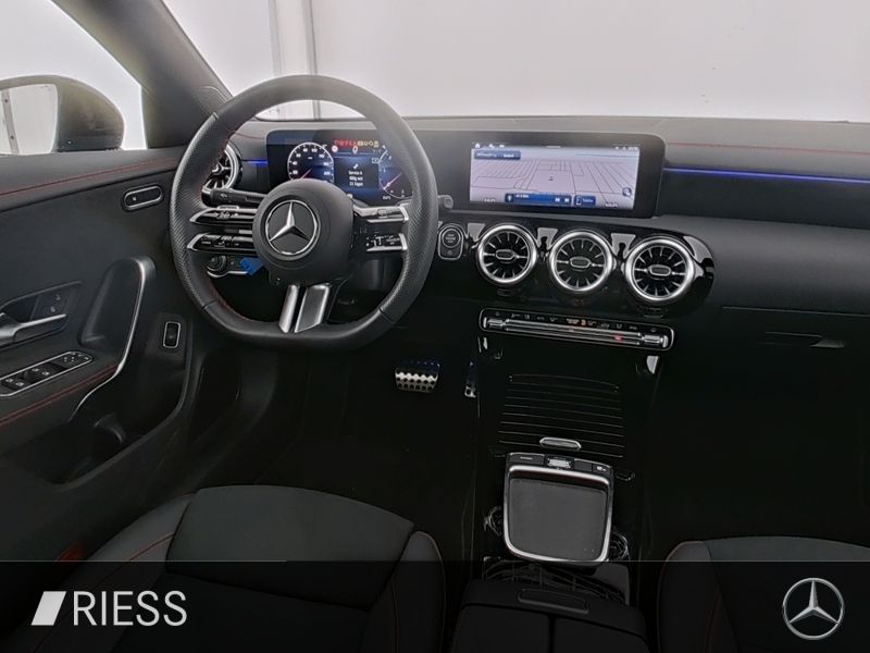 Mercedes-Benz CLA 200 2024