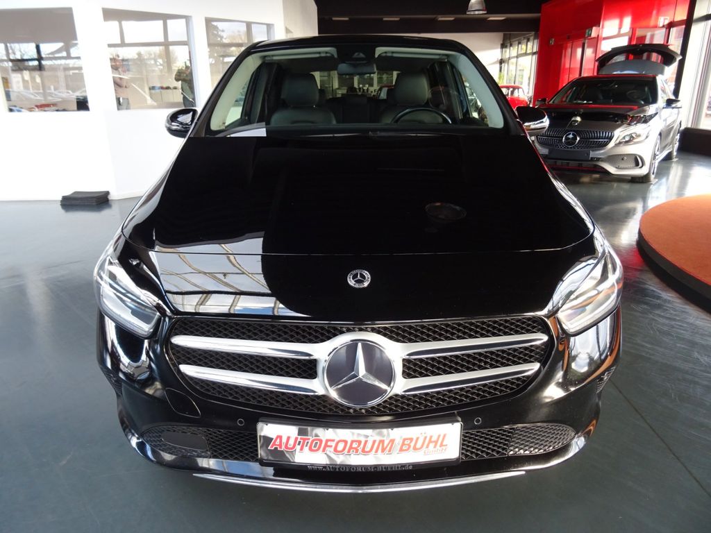 Mercedes-Benz B 180 2021