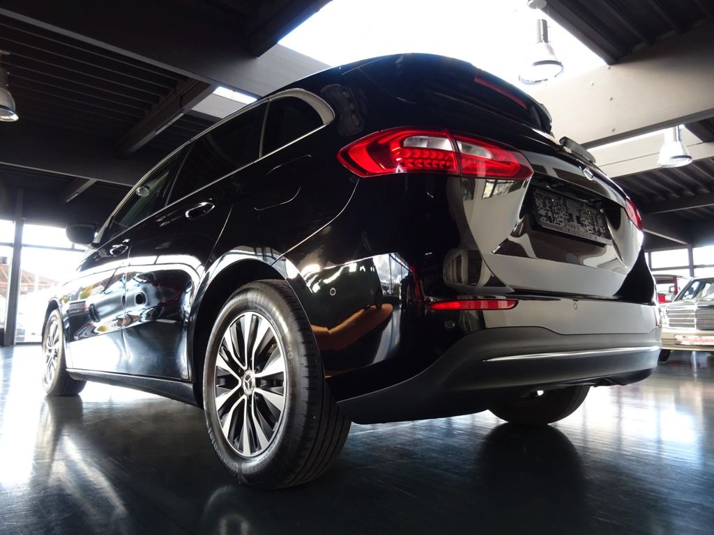 Mercedes-Benz B 180 2021