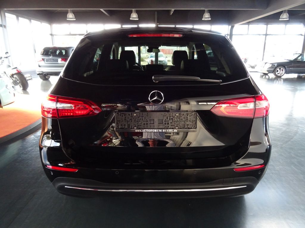 Mercedes-Benz B 180 2021