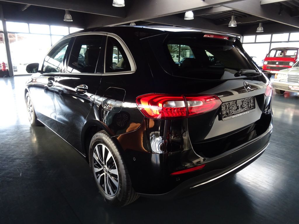 Mercedes-Benz B 180 2021