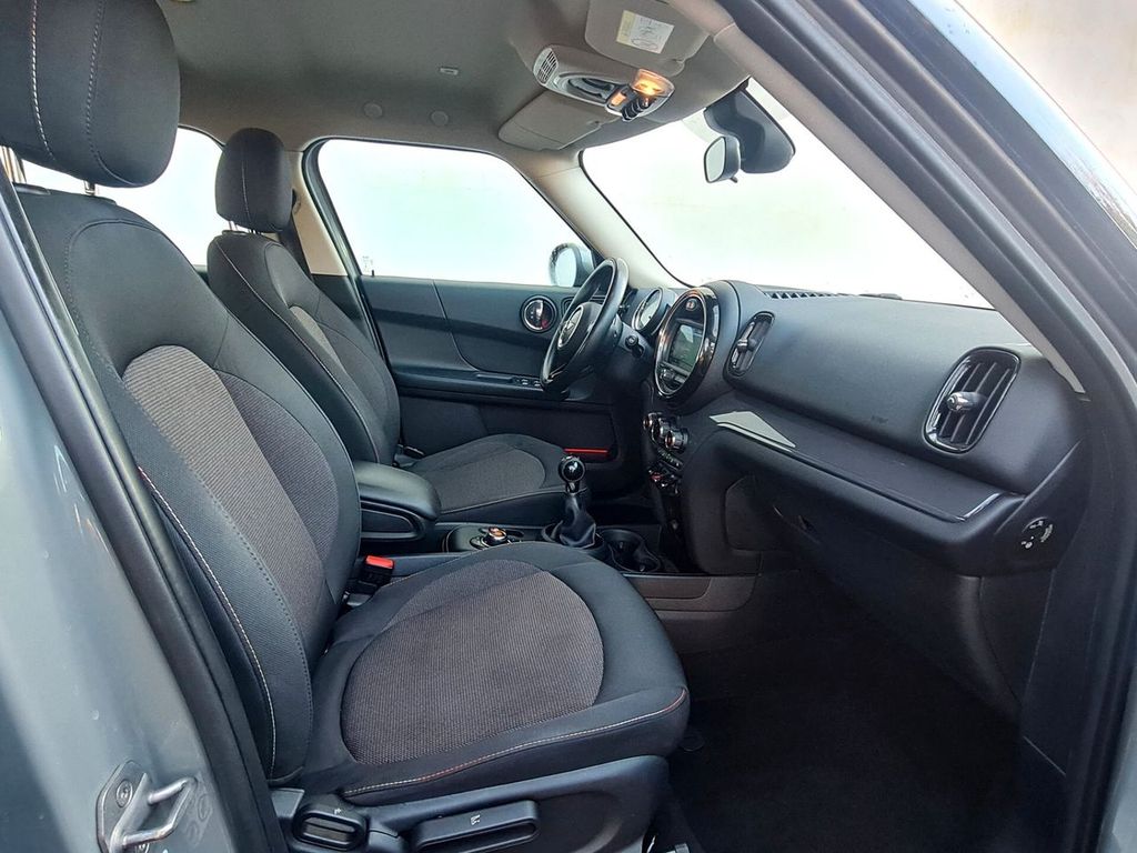 MINI One D Countryman 2018