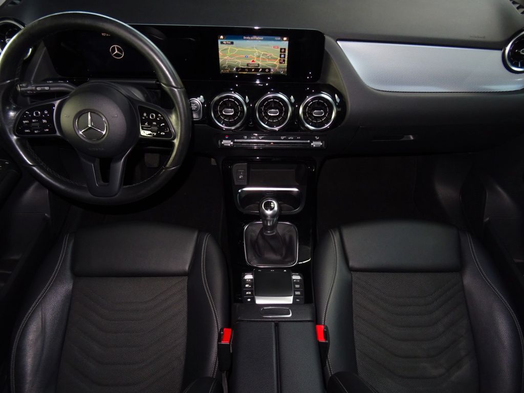 Mercedes-Benz B 180 2021
