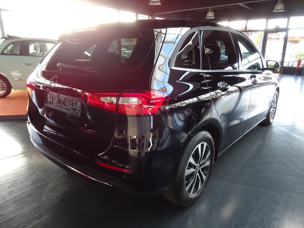 Mercedes-Benz B 180 2021