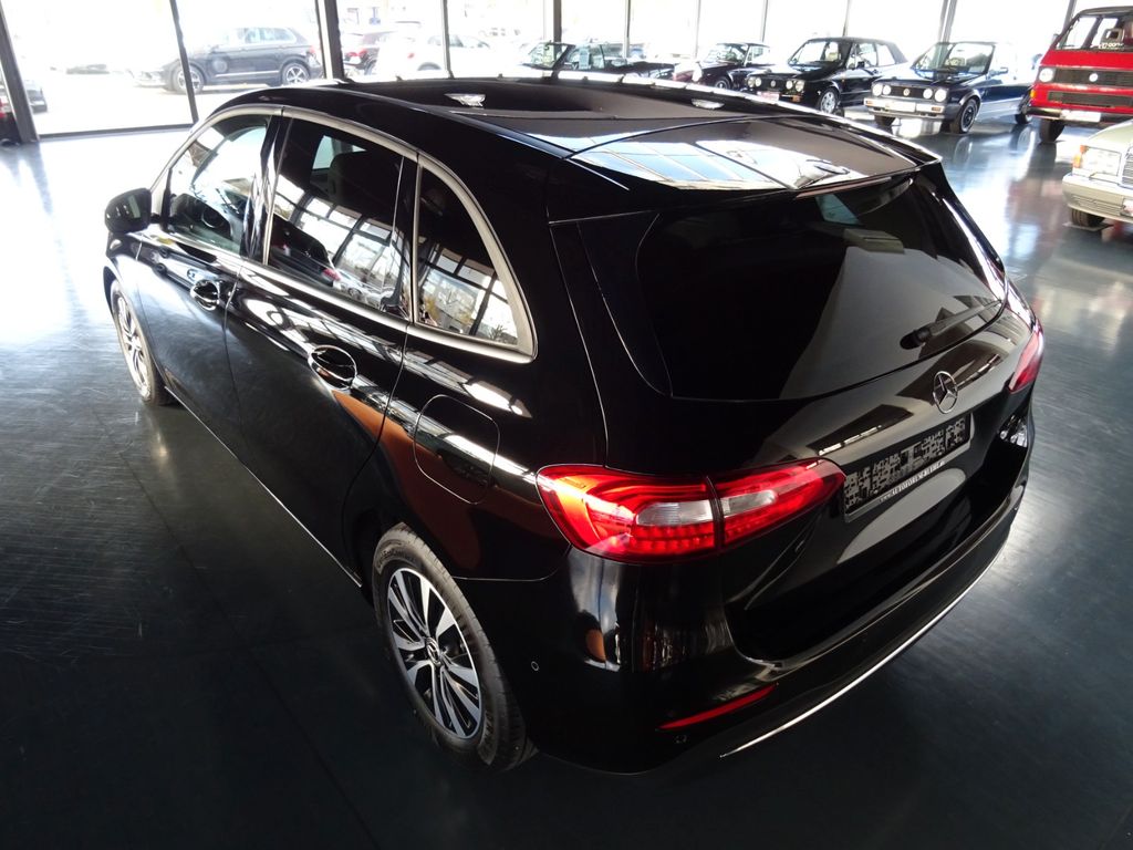 Mercedes-Benz B 180 2021