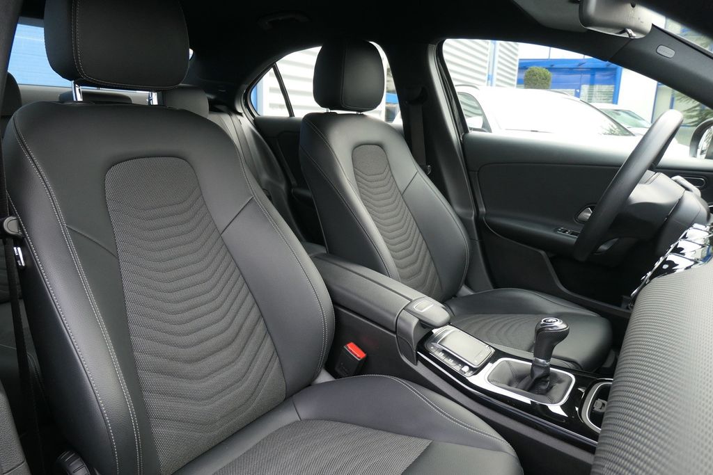 Mercedes-Benz A 200 2022