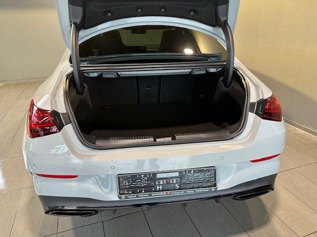 Mercedes-Benz CLA 200 2025