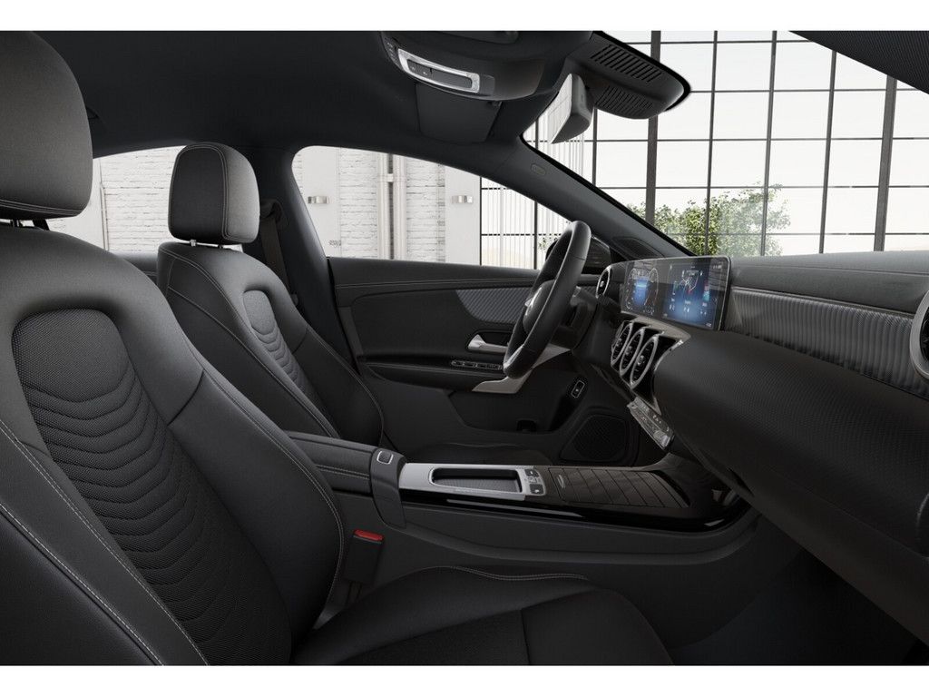 Mercedes-Benz CLA 180 2024