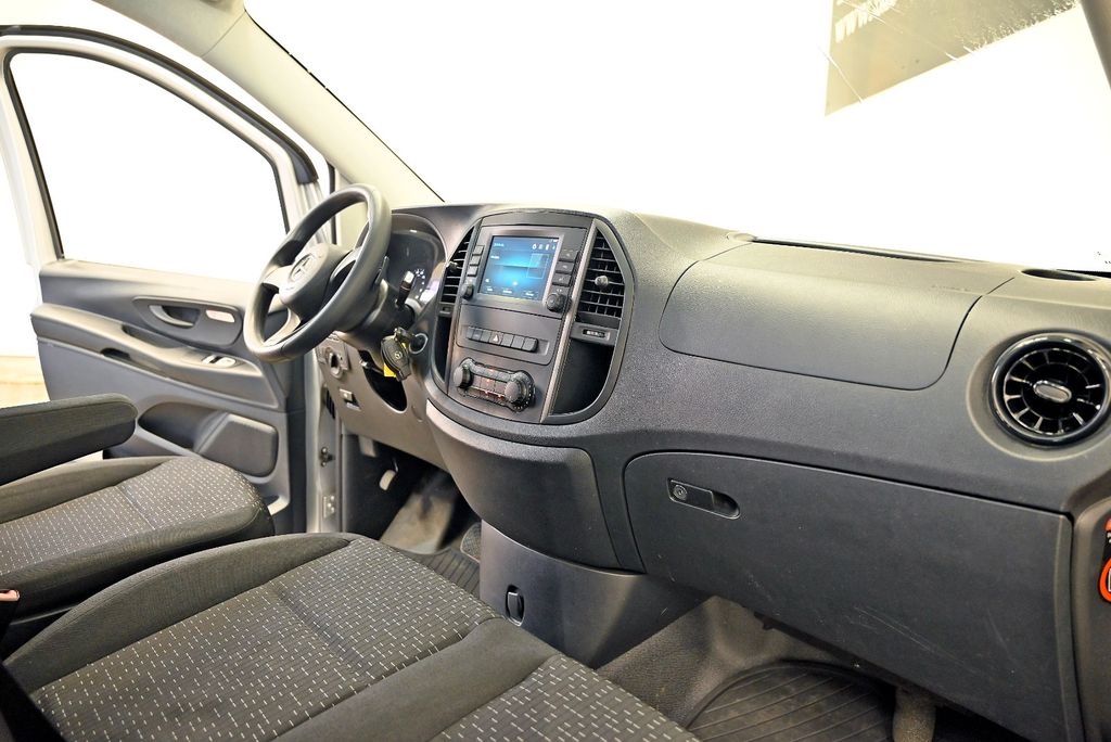 Mercedes-Benz eVito 2021