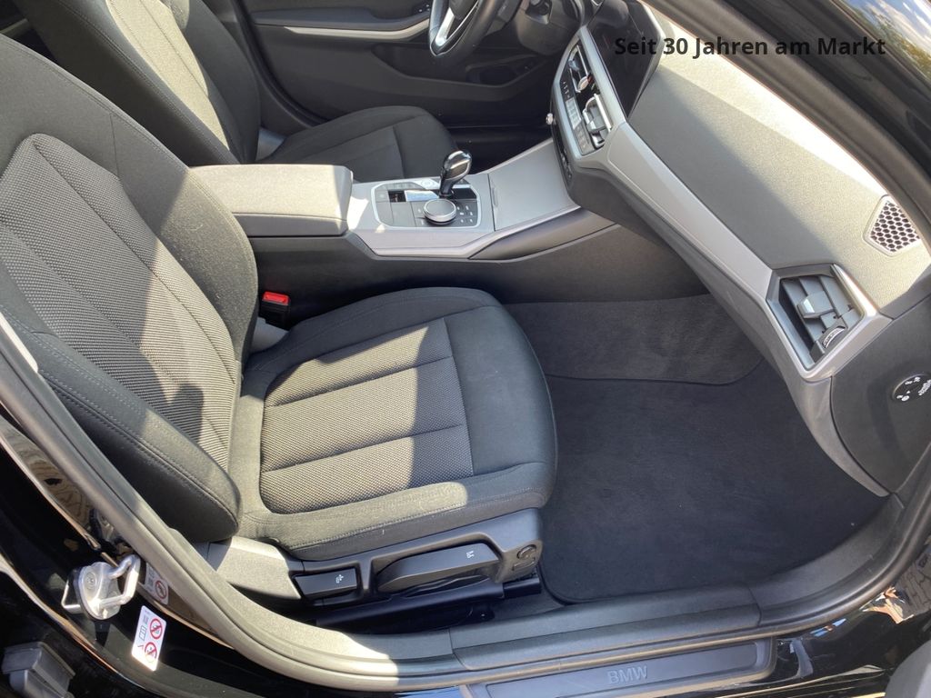 BMW 318 2021