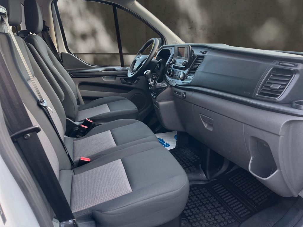 Ford Tourneo Custom 2019