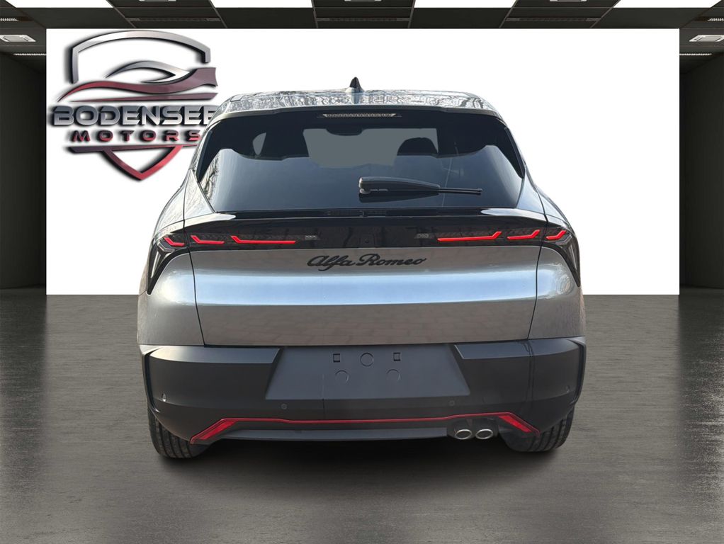 Alfa Romeo Junior 2025