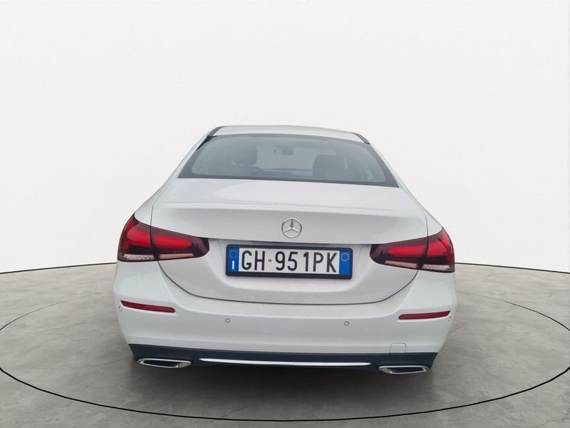 Mercedes-Benz A 200 2021