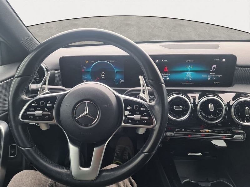 Mercedes-Benz A 200 2021