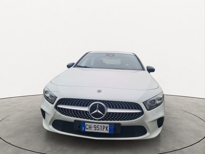Mercedes-Benz A 200 2021