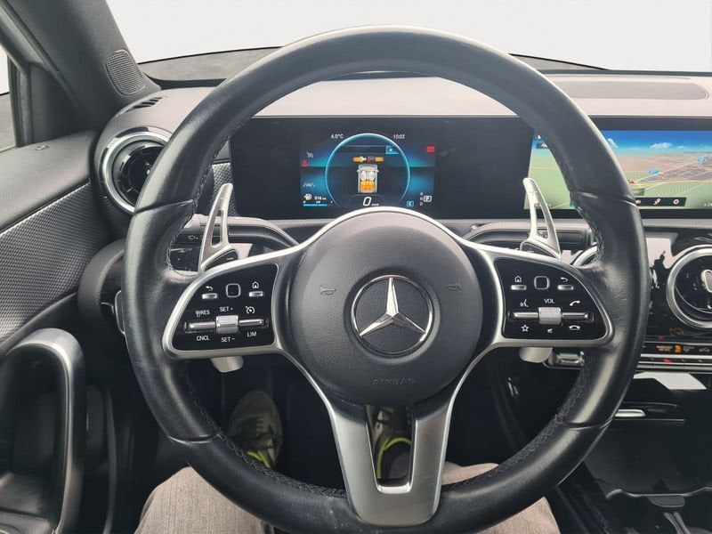 Mercedes-Benz A 200 2021