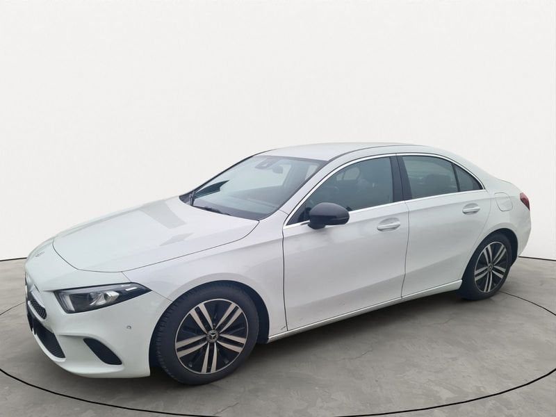 Mercedes-Benz A 200 2021