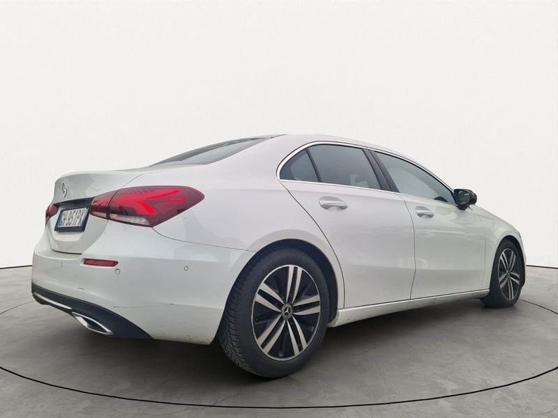 Mercedes-Benz A 200 2021