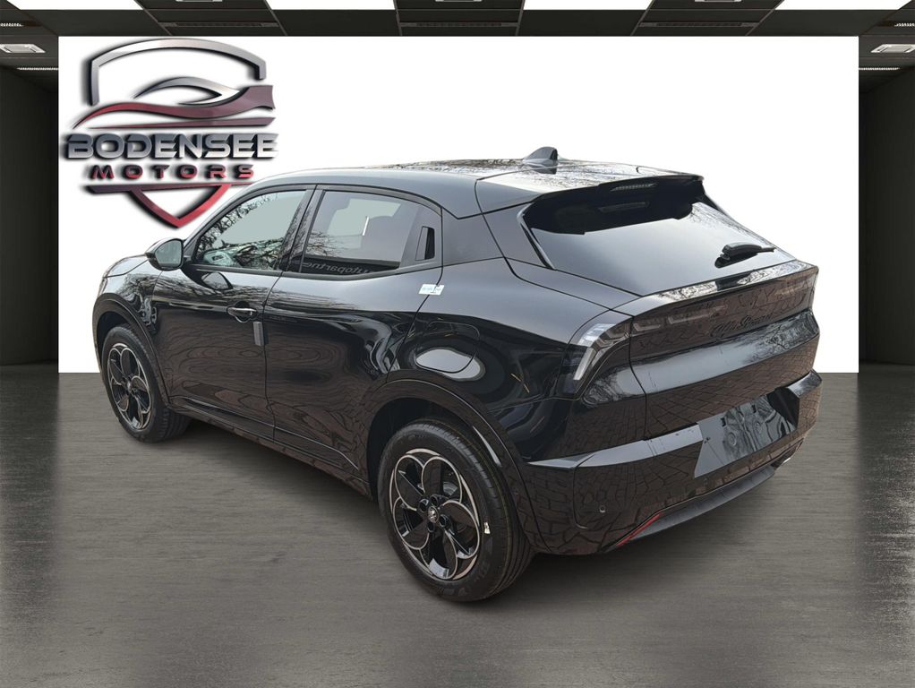 Alfa Romeo Junior 2025