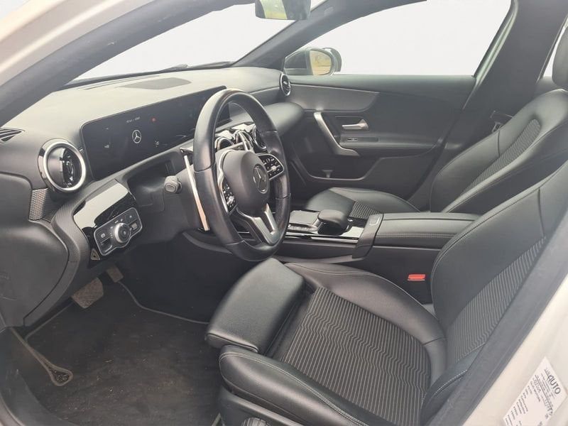 Mercedes-Benz A 200 2021