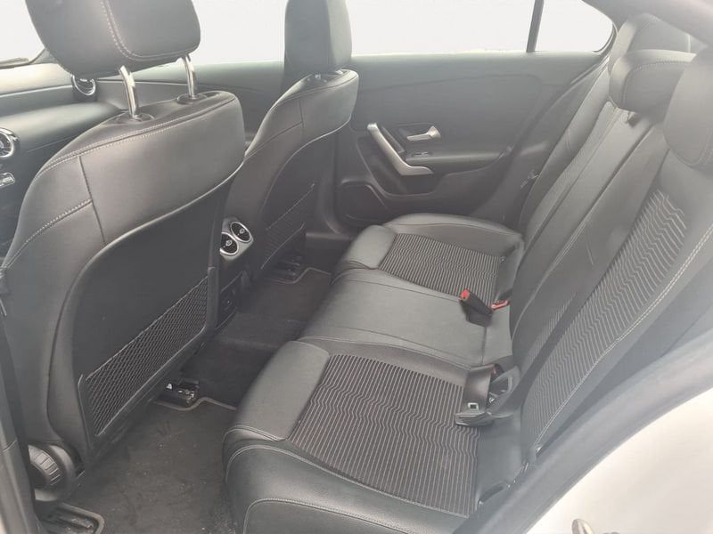 Mercedes-Benz A 200 2021