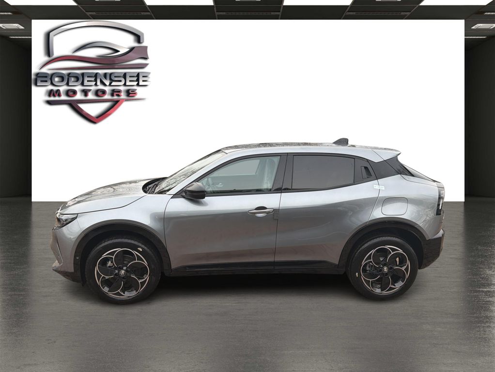 Alfa Romeo Junior 2025