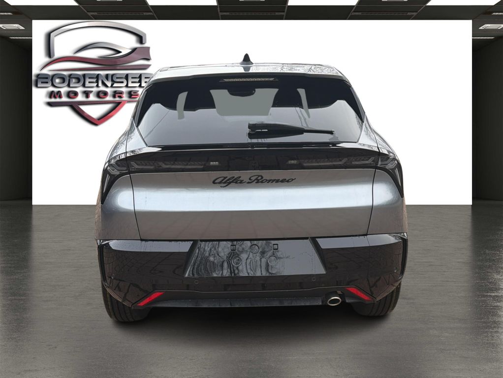 Alfa Romeo Junior 2025