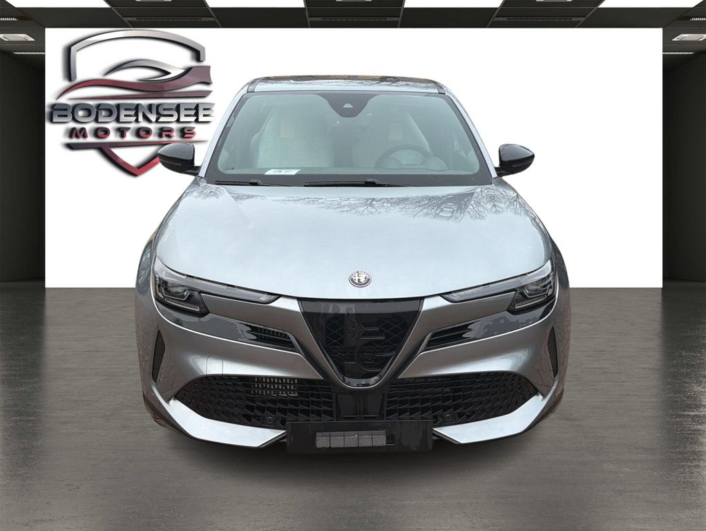 Alfa Romeo Junior 2025