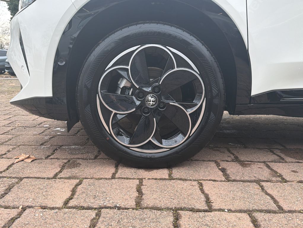 Alfa Romeo Junior 2025