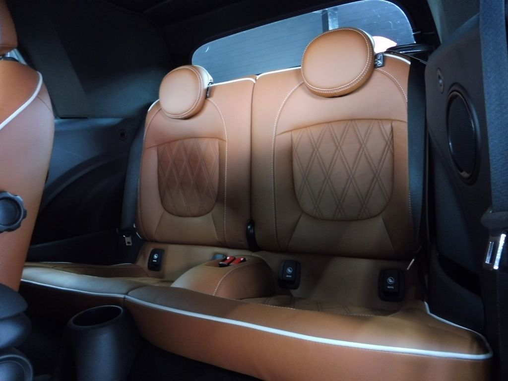 MINI Cooper Cabrio 2021