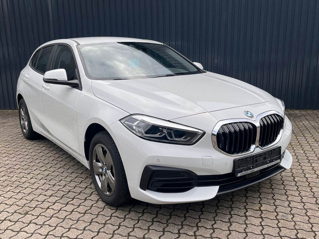 BMW 118 2024