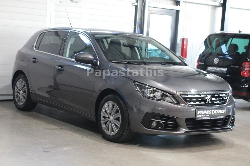 Peugeot 308 2021