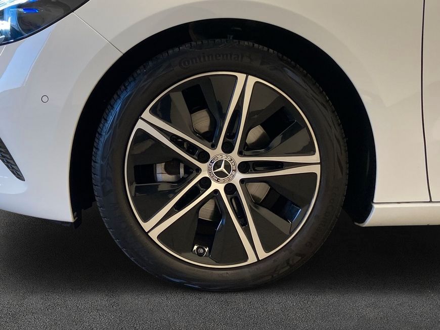 Mercedes-Benz B 200 2024