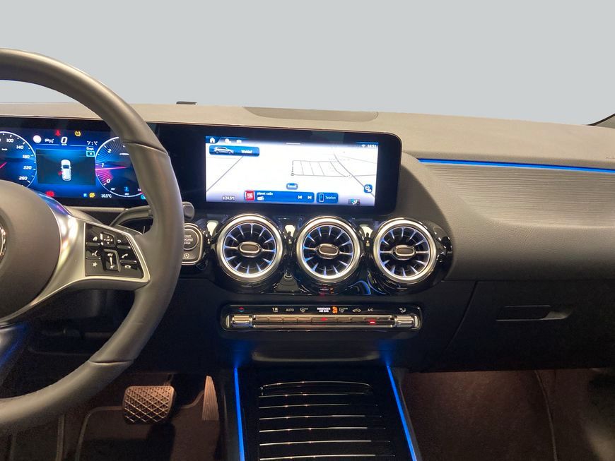 Mercedes-Benz B 200 2024