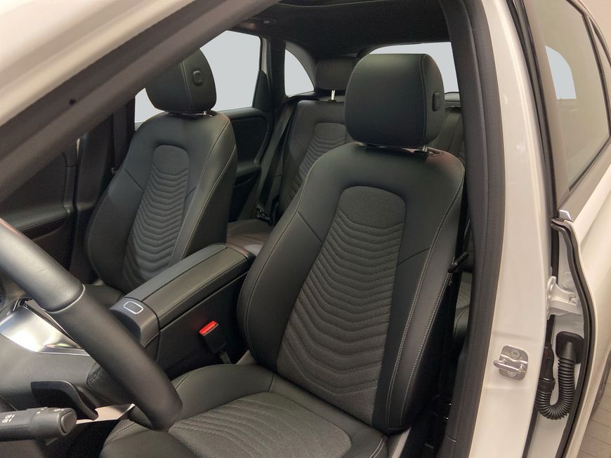 Mercedes-Benz B 200 2024