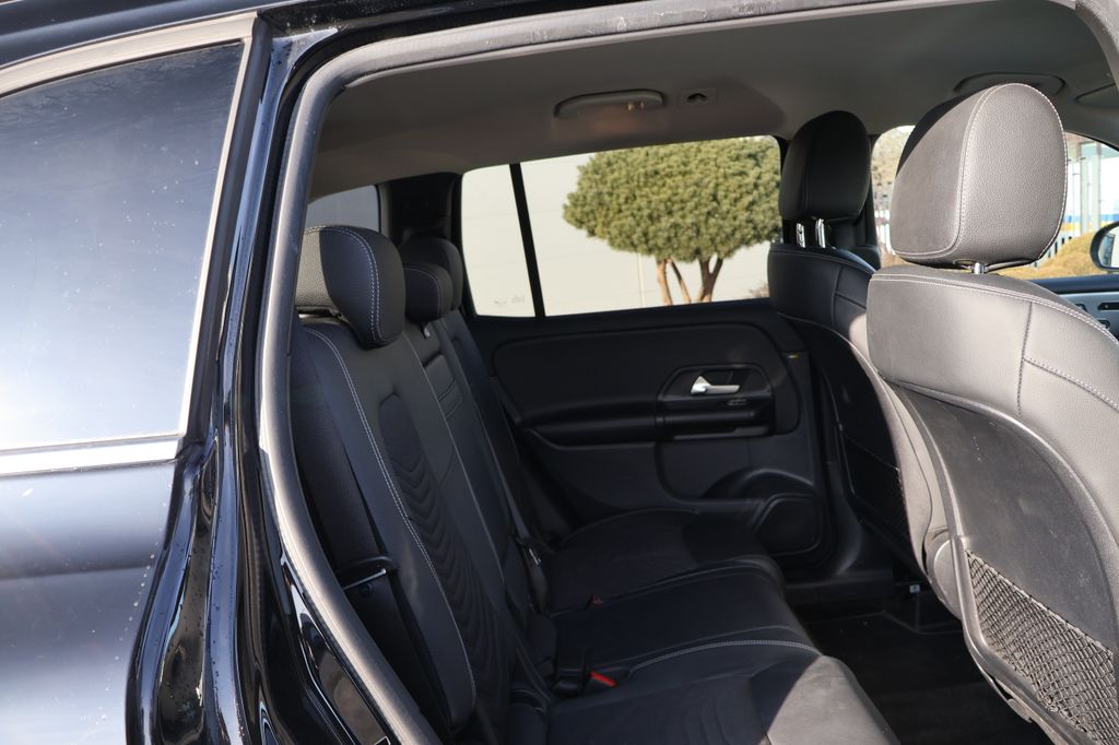 Mercedes-Benz GLB 200 2022