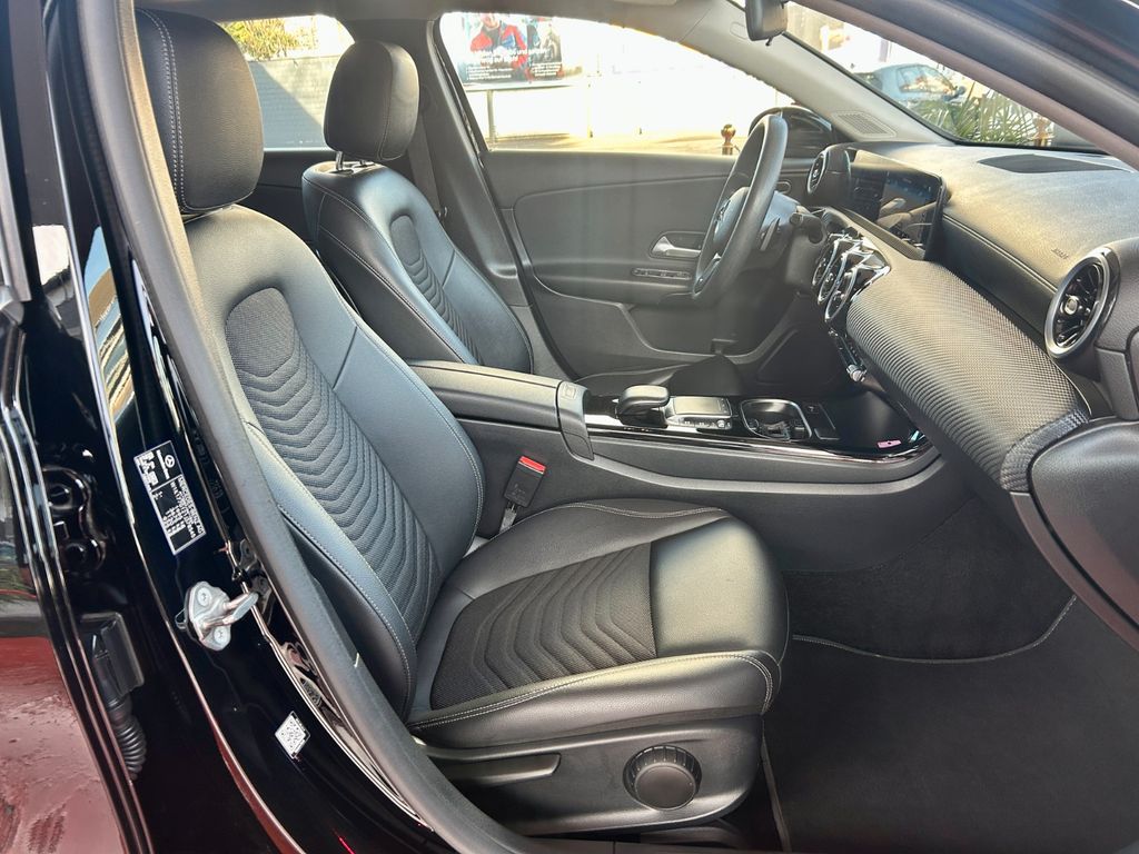 Mercedes-Benz A 200 2022