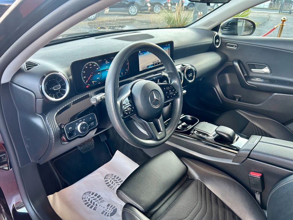 Mercedes-Benz A 200 2022